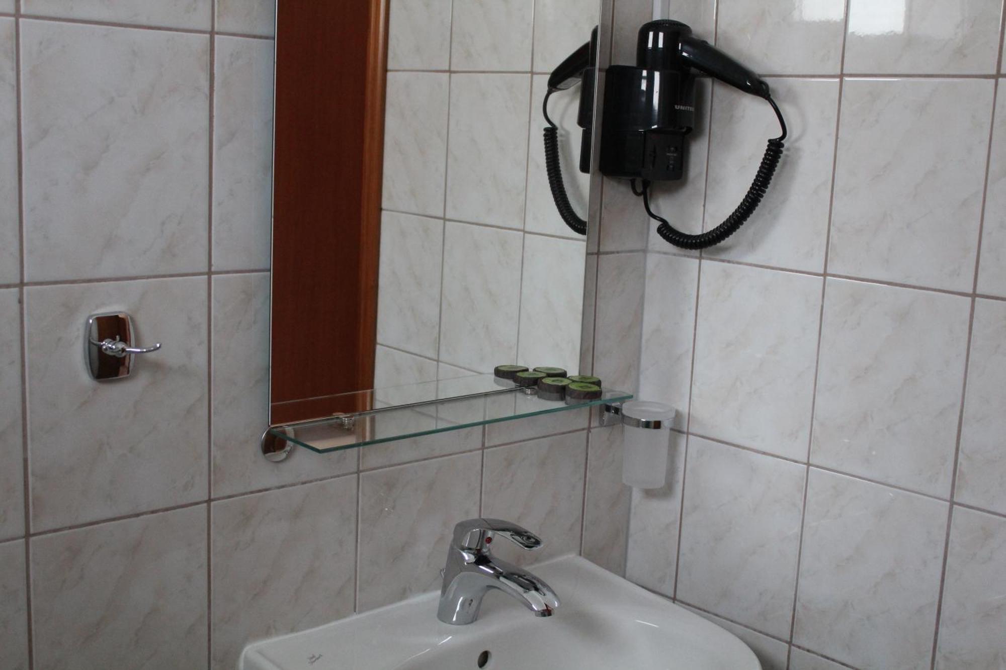 Atira Apart Hotel Olympiakí Aktí Ngoại thất bức ảnh